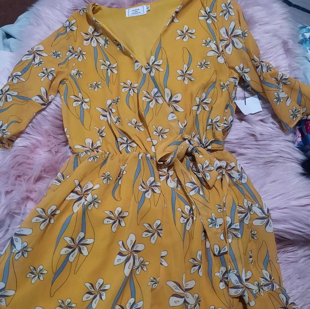 Air space mustard floral romper size small
